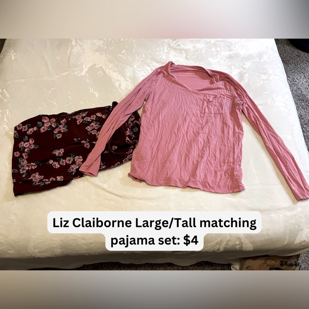 Liz Claiborne pajama set